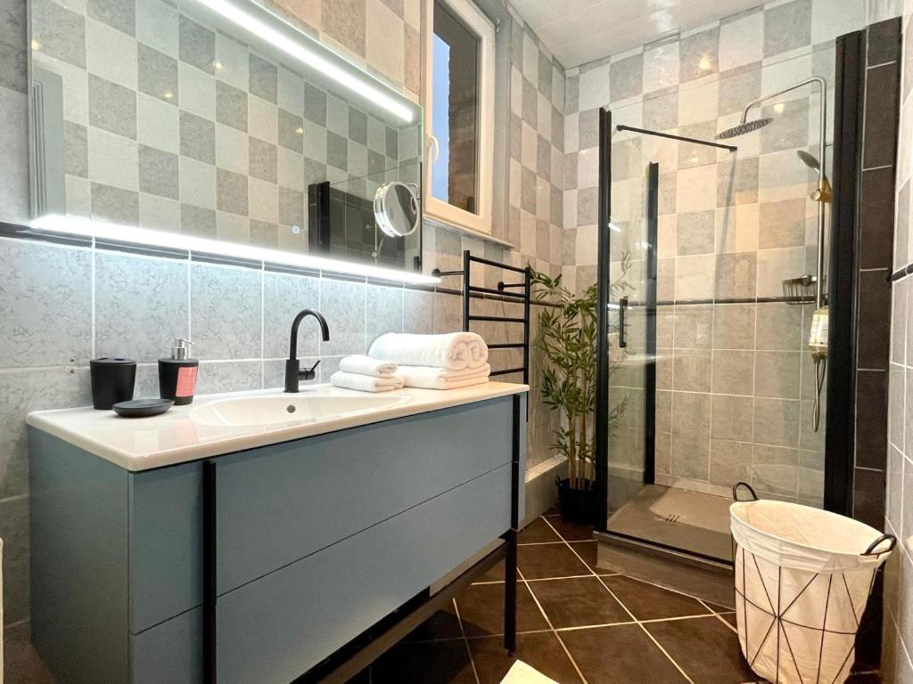 Suites Mana - La Perle Des Isles , Superbe Maison Art Deco Avec Balneotherapie Rethel Esterno foto