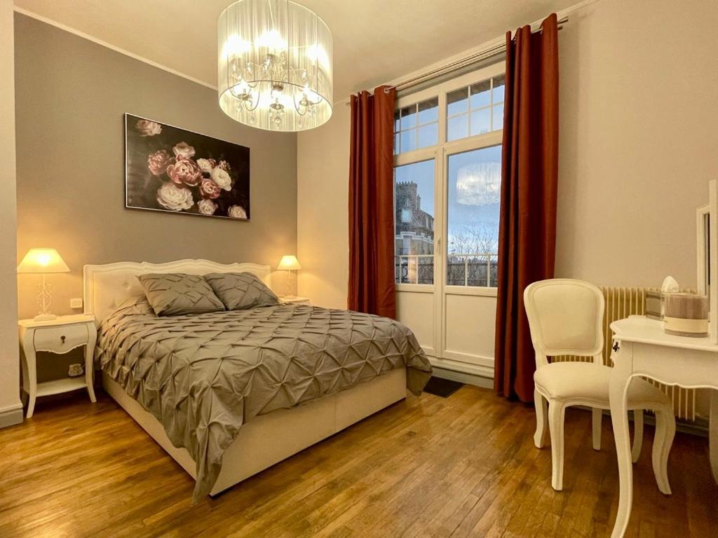Suites Mana - La Perle Des Isles , Superbe Maison Art Deco Avec Balneotherapie Rethel Esterno foto